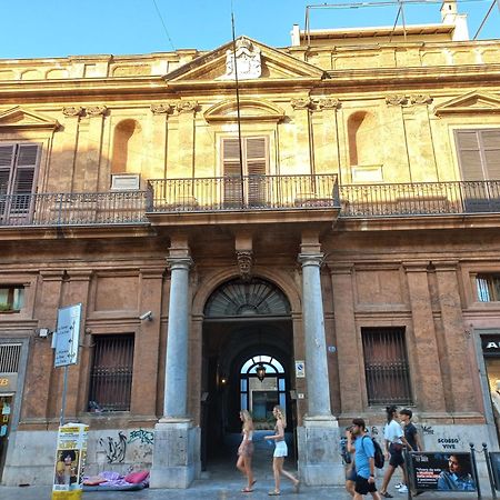 Al Palazzo Del Principe Al Massimo Leilighet Palermo Eksteriør bilde